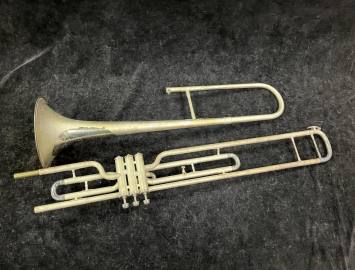 Photo 1933 Vintage Pan-American Valved Trombone in Brushed Silver #96795